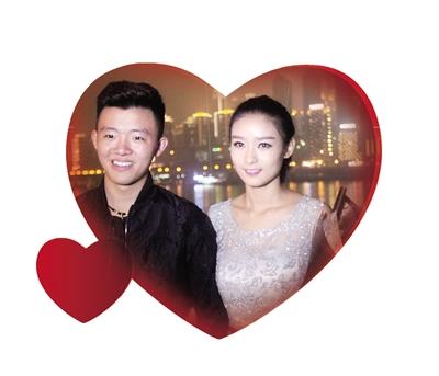 第1000天，女孩在LED大屏上打出結(jié)婚宣言，高調(diào)向男孩“求婚”