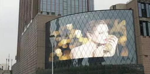 LED透明屏市場爆發(fā)時(shí)代來臨！